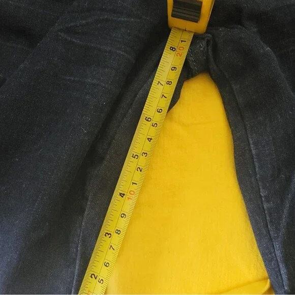 EUC Vigoss Bermuda Shorts 39 - Picture 5 of 5